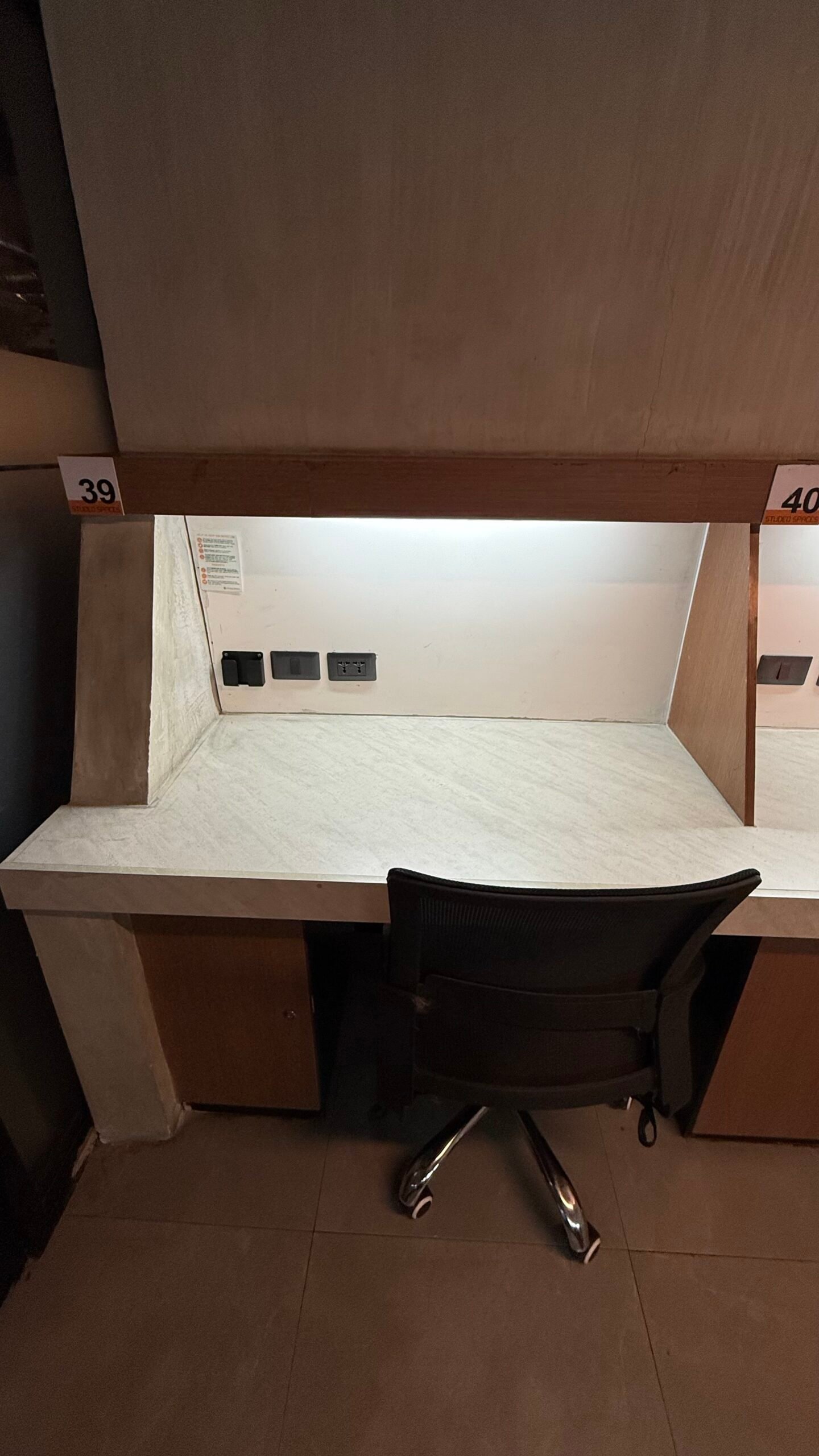 Sakto SureDesk 1